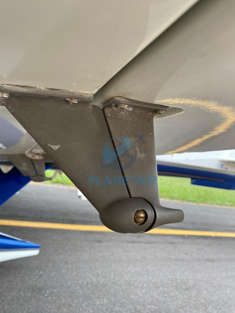 Cessna Aircraft LC4-550FG – Columbia 400 – Ano 2006 – 1.250 Horas Totais