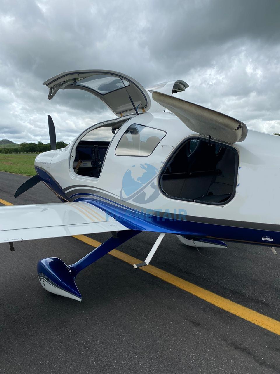 Cessna Aircraft LC4-550FG – Columbia 400 – Ano 2006 – 1.250 Horas Totais