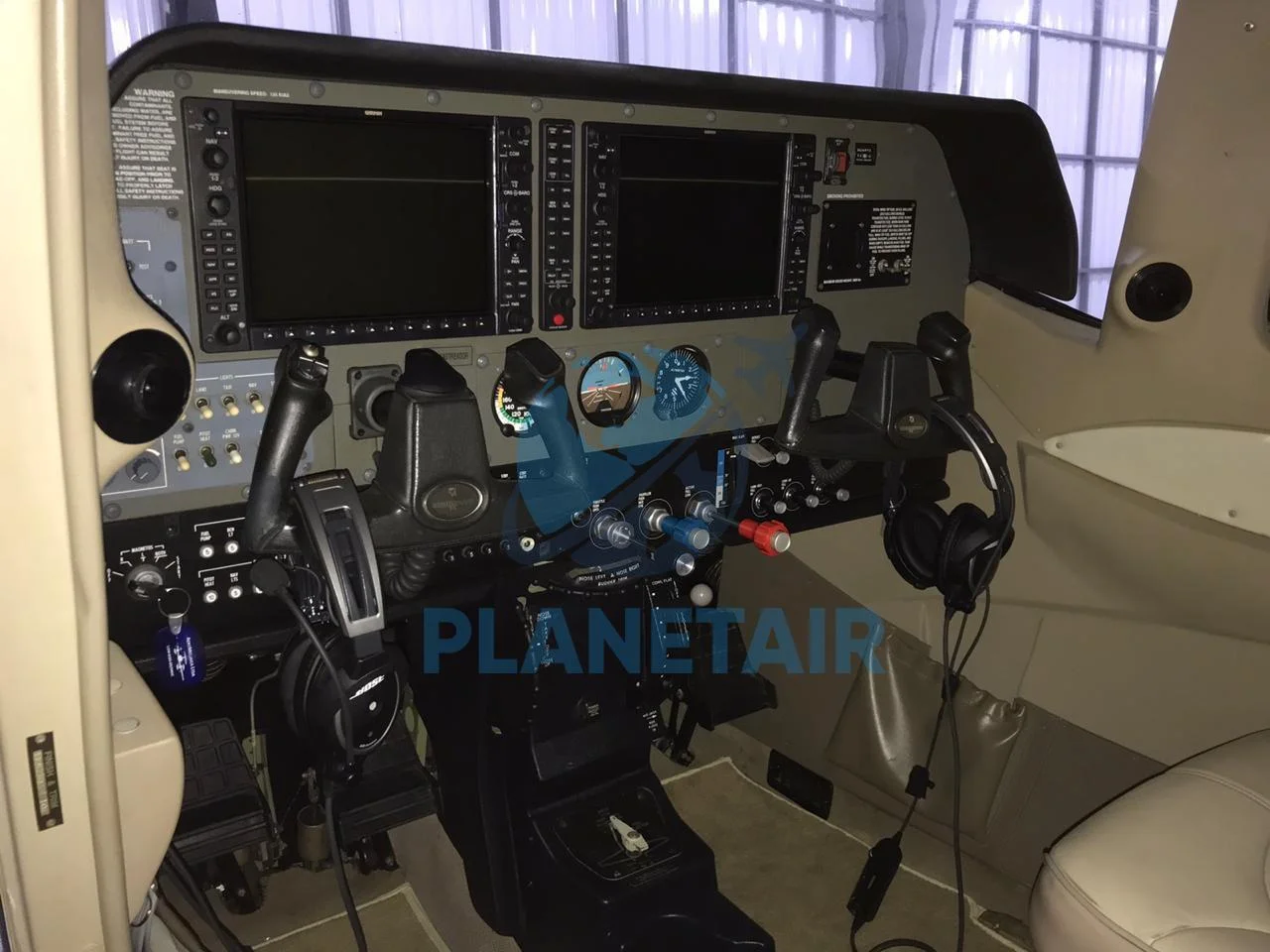 Cessna T206H Stationair TC – Ano 2010 – 2.975 Horas Totais.