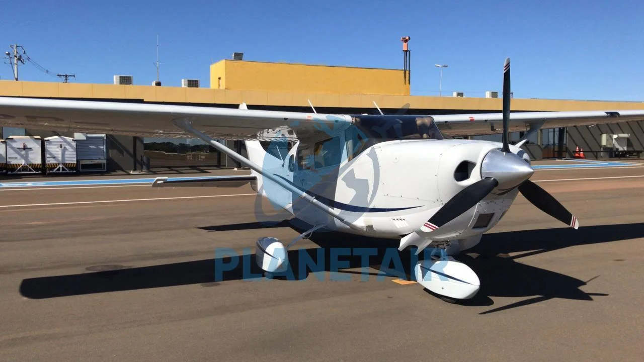 Cessna T206H Stationair TC – Ano 2010 – 2.975 Horas Totais.