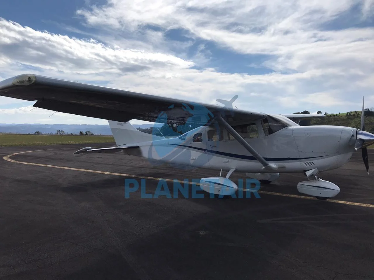 Cessna T206H Stationair TC – Ano 2010 – 2.975 Horas Totais.