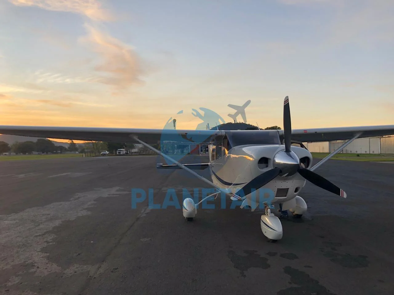 Cessna T206H Stationair TC – Ano 2010 – 2.975 Horas Totais.