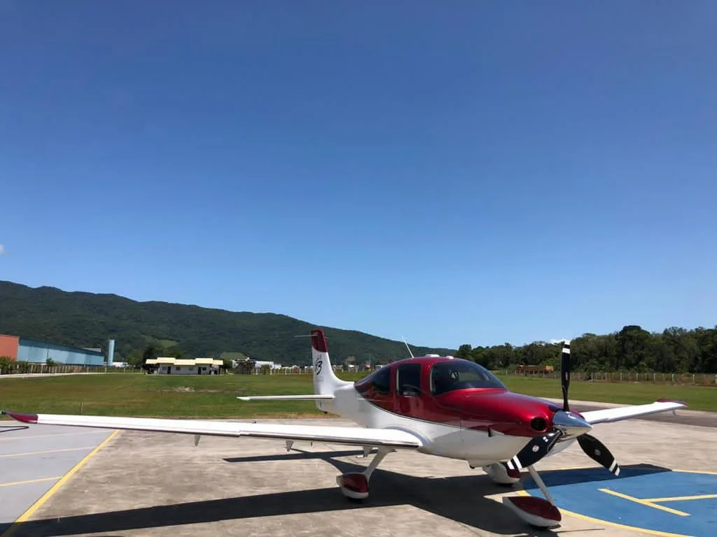 Cirrus SR22 GTSx TURBO – Ano 2008 -2.700 Horas Totais