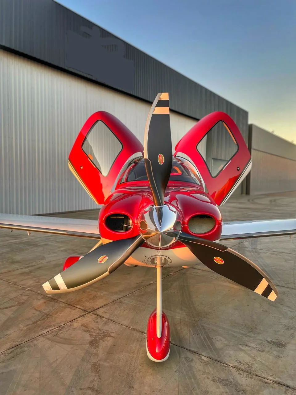 Cirrus SR22 GTSx TURBO – Ano 2008 -2.700 Horas Totais