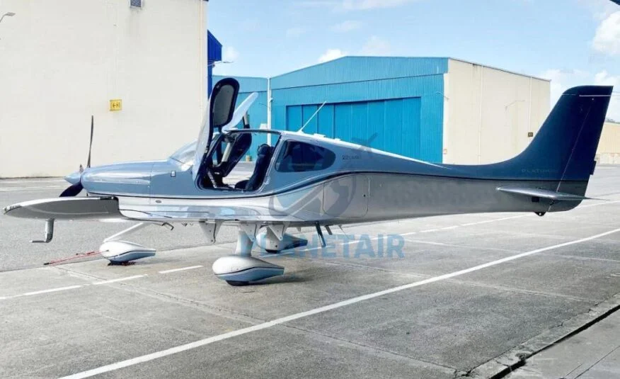 Cirrus SR22 G6 GTS – Ano 2018 – 244 Horas Totais