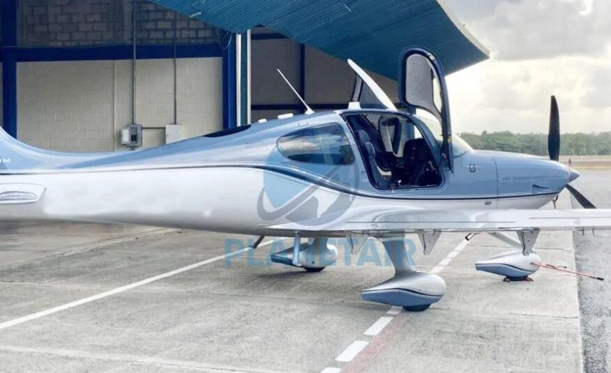 Cirrus SR22 G6 GTS – Ano 2018 – 244 Horas Totais