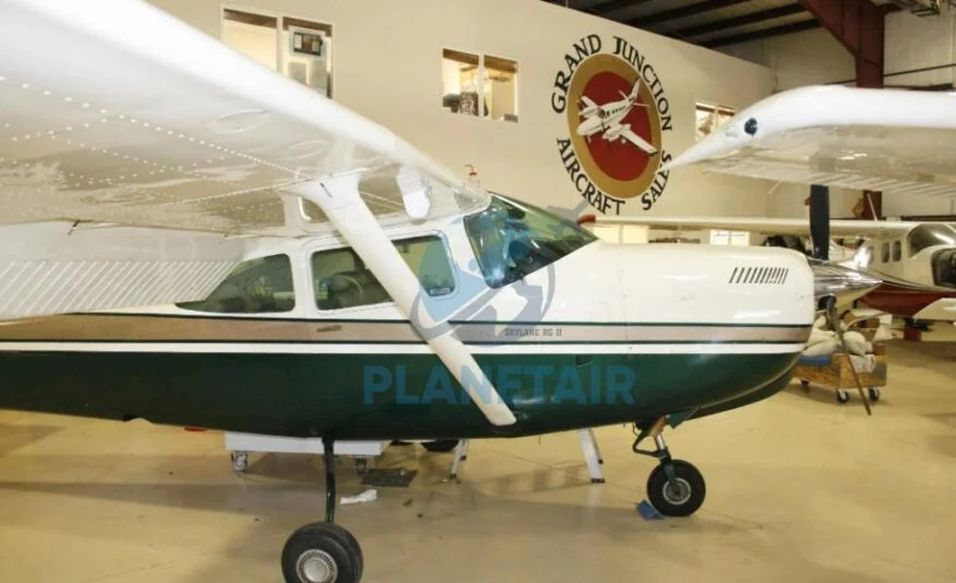 CESSNA R182RG SKYLANE – ANO – 1979 –  2.877 H.T.