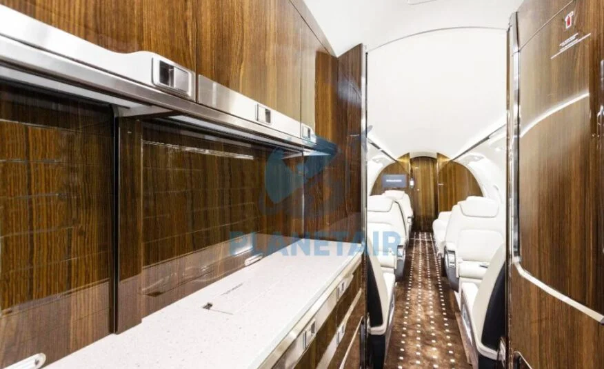 BOMBARDIER CHALLENGER 350 – ANO 2015 – 523 H.T.