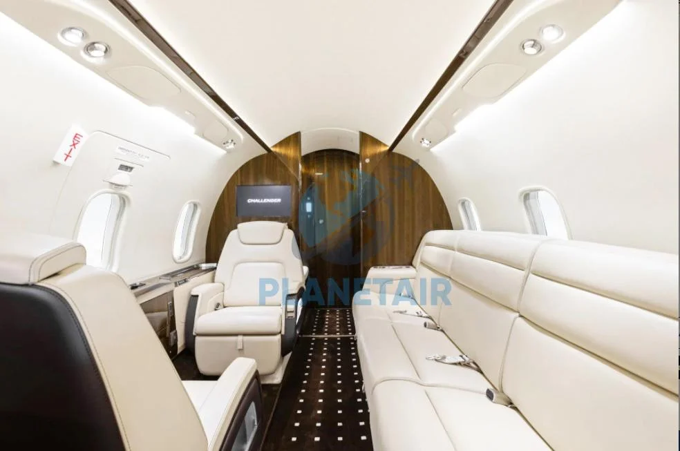 BOMBARDIER CHALLENGER 350 – ANO 2015 – 523 H.T.