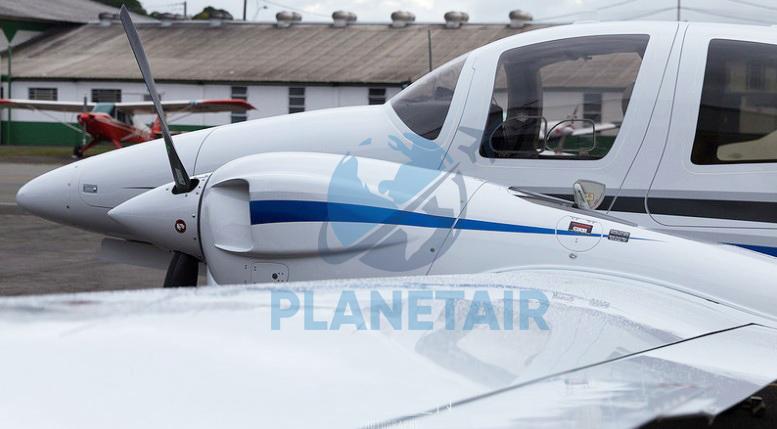 Avião Bimotor Diamond DA62 – Ano 2020 – 300 horas totais