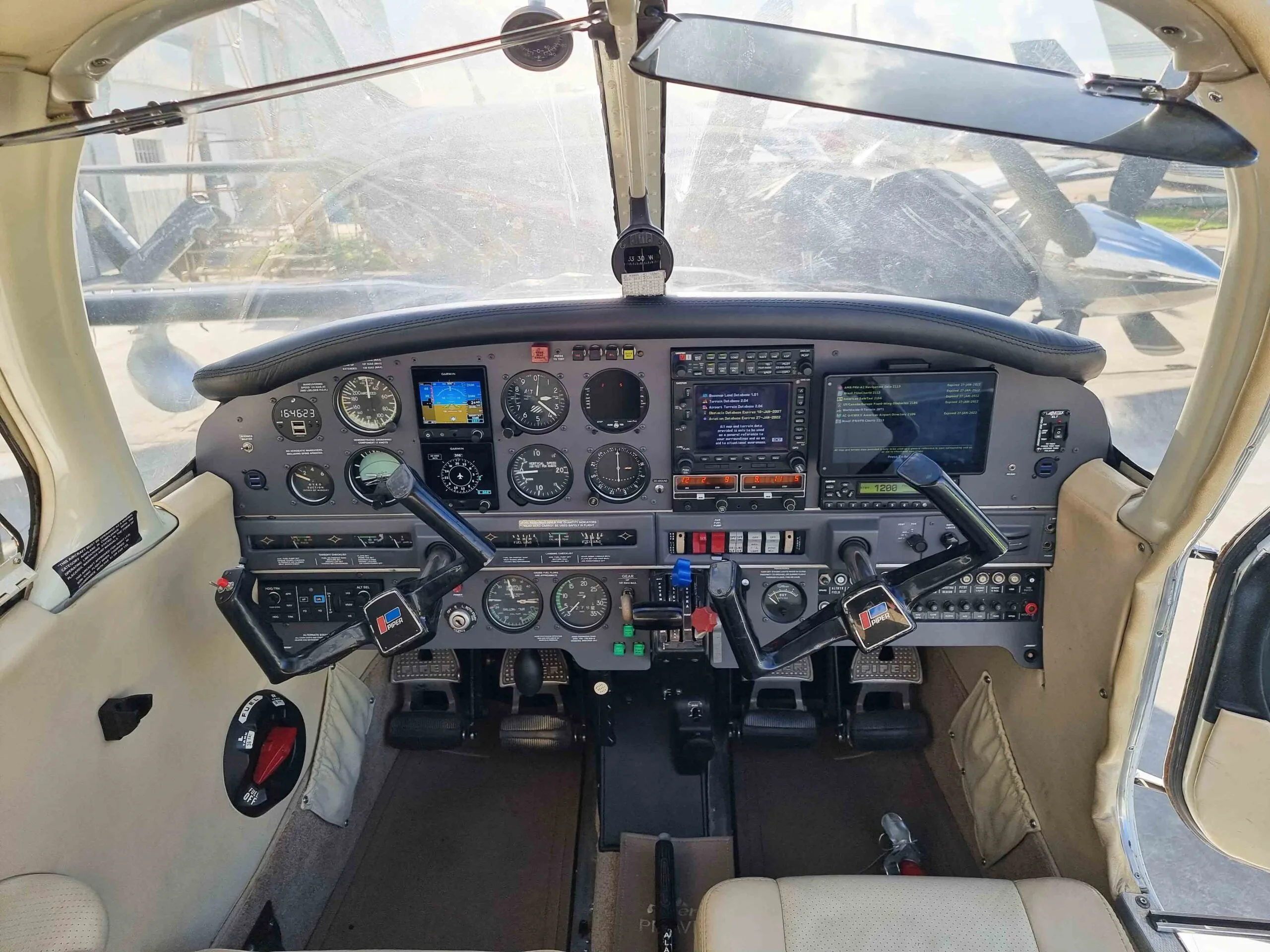 Avião Piper Arrow Turbo III – Ano 1977 – 3.200 Horas Totais