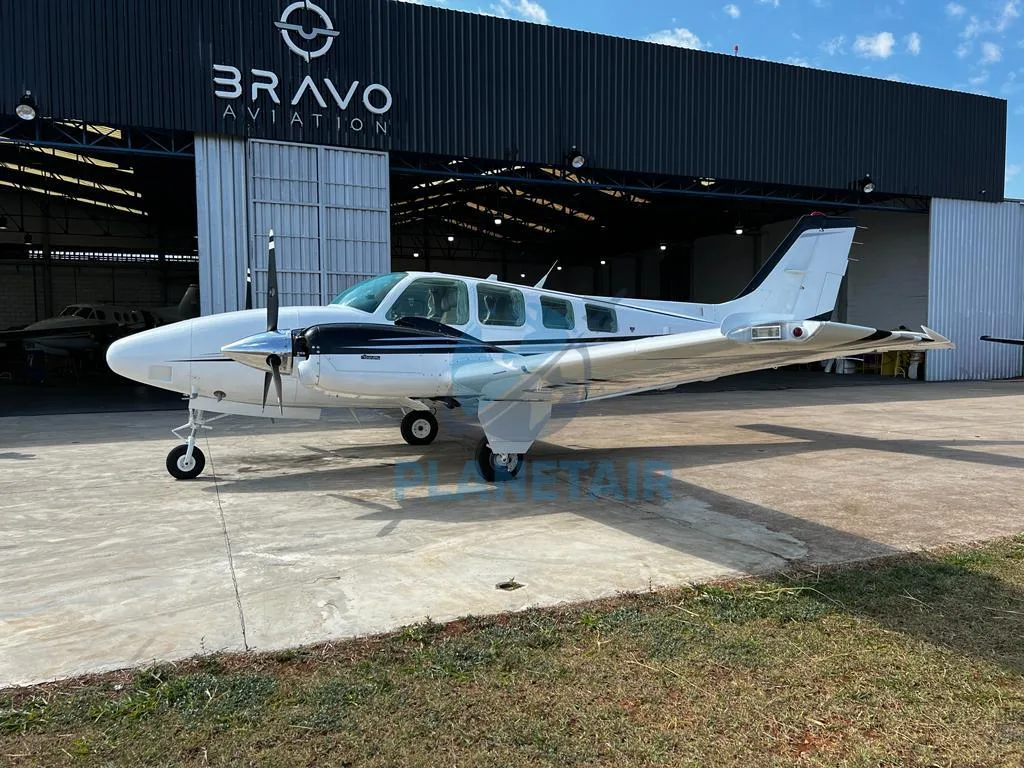 Beechcraft Baron 58 – Ano 1990 – 4.795 H.T.