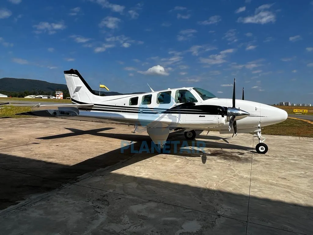 Beechcraft Baron 58 – Ano 1990 – 4.795 H.T.