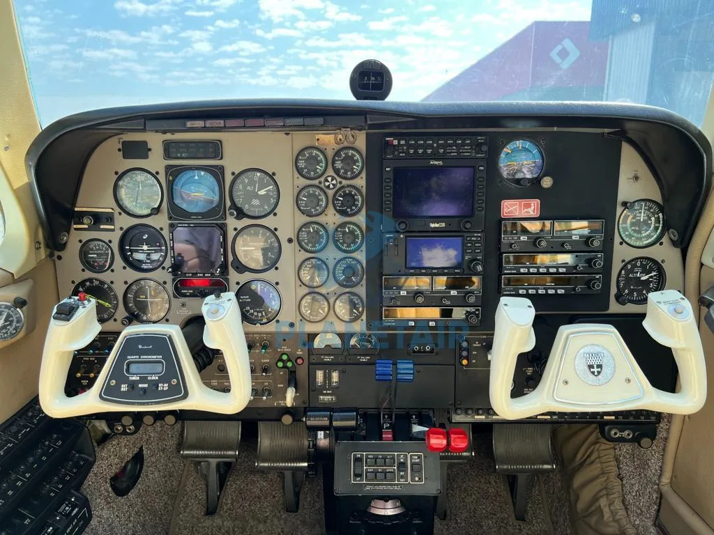 Beechcraft Baron 58 – Ano 1990 – 4.795 H.T.