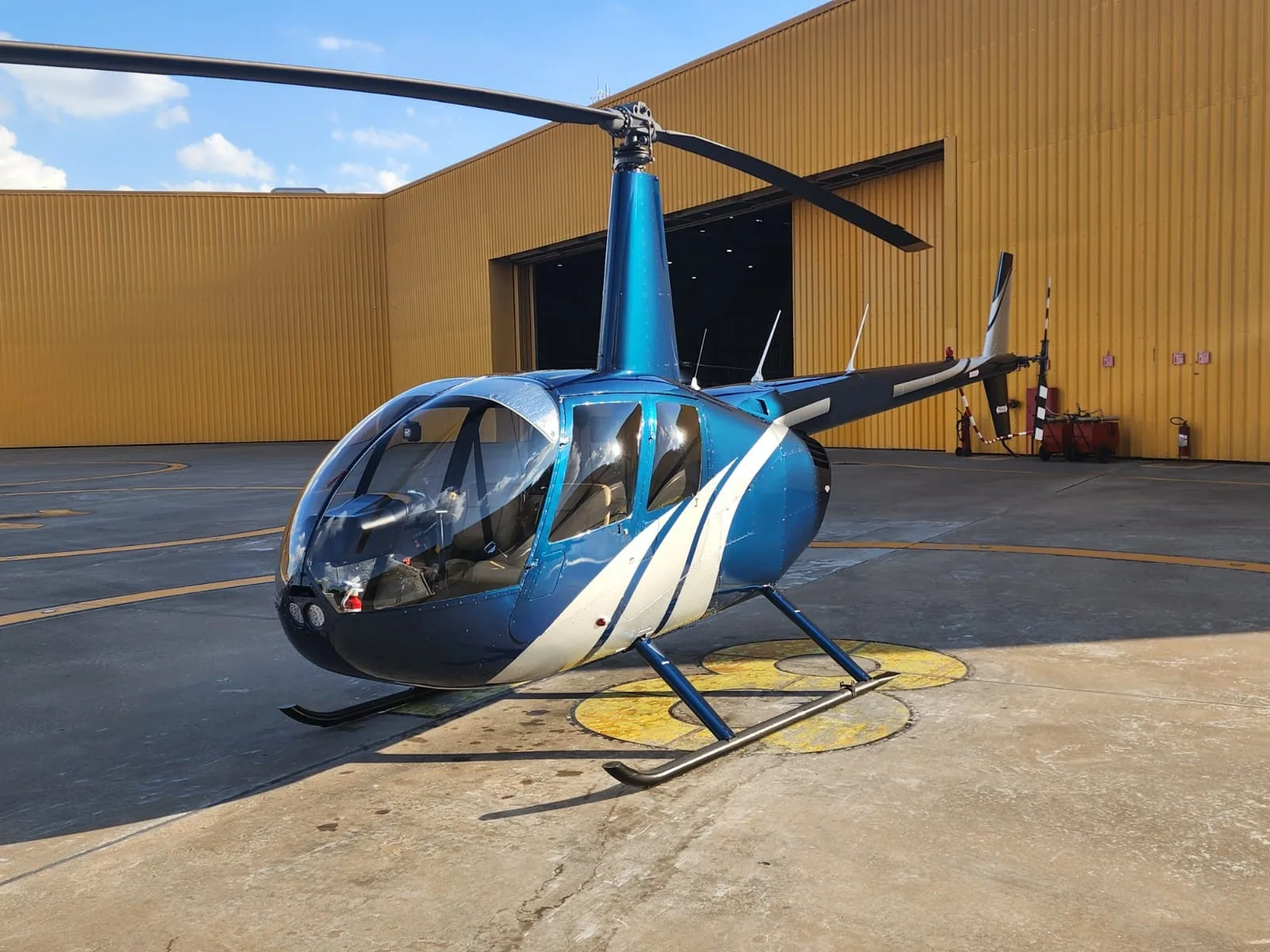 Robinson R44 Raven II – Ano 2008 – 2.300 H.T.