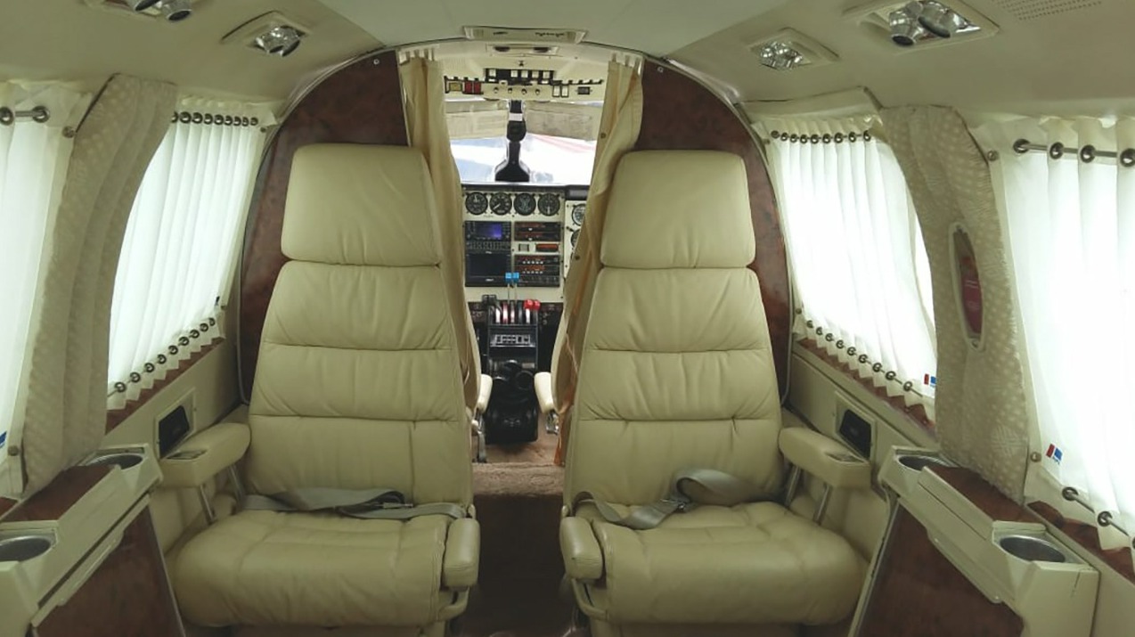 Avião Bimotor Piper Navajo PA-31-325 CR – Ano 1983 – 3524 ht