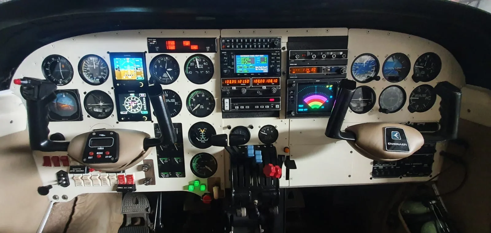 Avião Bimotor Embraer Seneca III EMB-810D – Ano 1991 – 3.780 H.T.