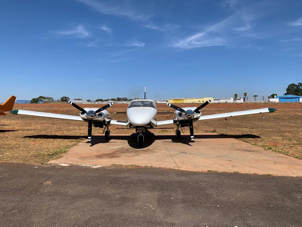 Piper Aircraft Seneca V PA-34-220T – Ano 2001 – 1900 H.T.