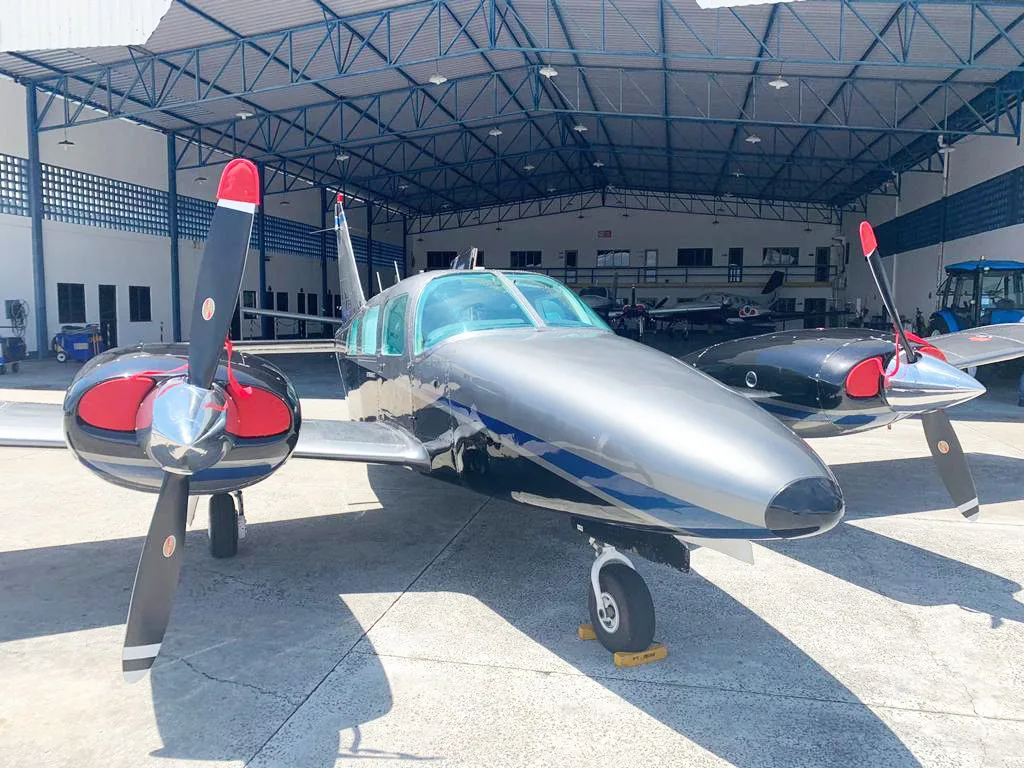 Avião Embraer Seneca II EMB-810C – Ano 1980 – 5.650 H.T.