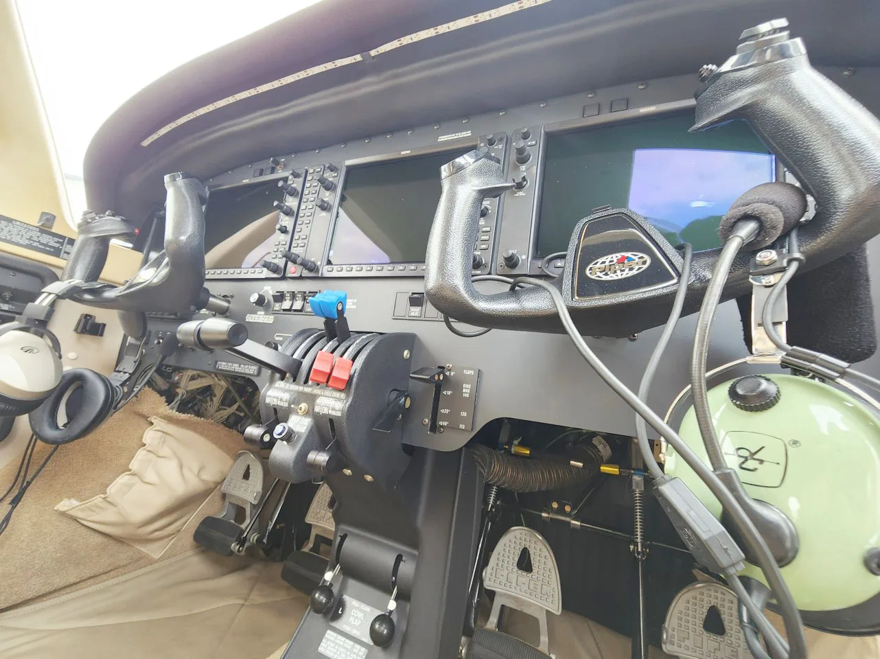 Piper Aircraft Seneca V PA-34-220T – Ano 2013 – 920 H.T.