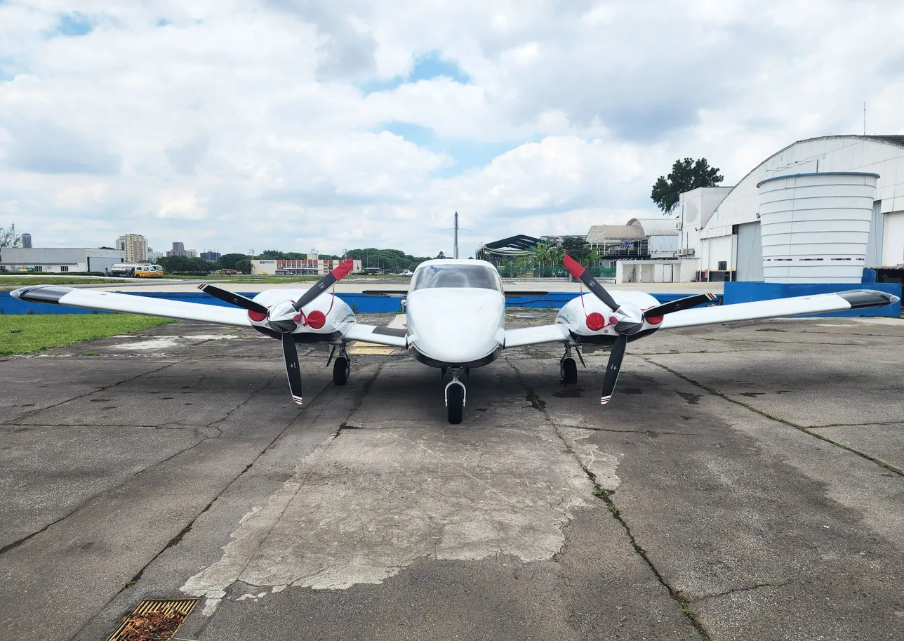 Piper Aircraft Seneca V PA-34-220T – Ano 2013 – 920 H.T.