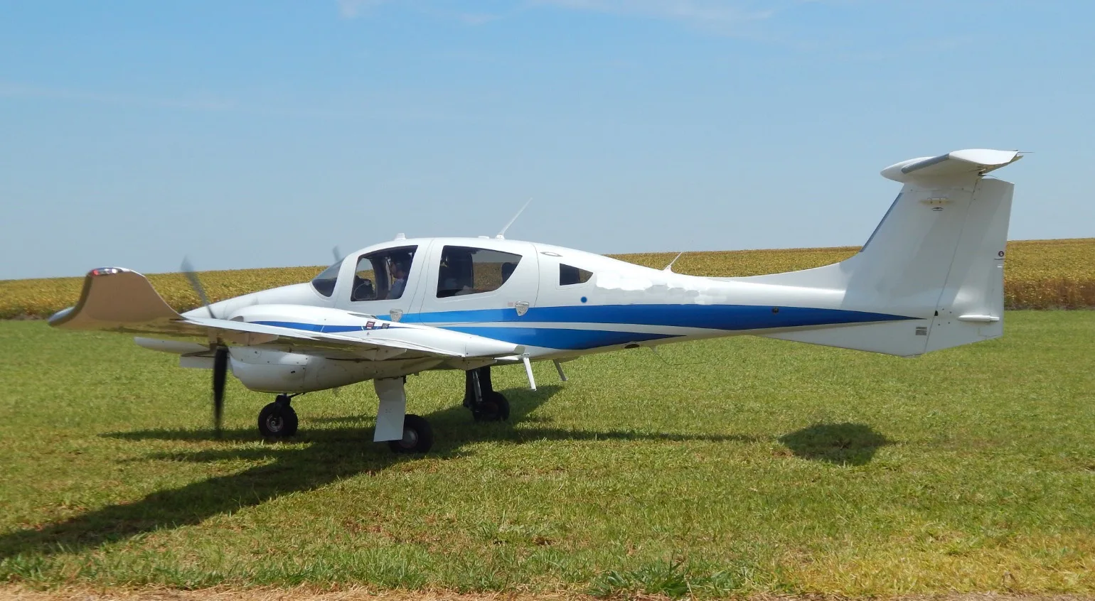 Avião Bimotor Diamond DA62 – Ano 2018 – 1.300 horas totais