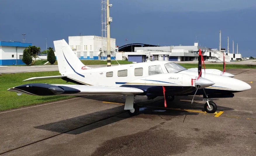 Avião Piper Seneca V PA-34-220T – Ano 2008 – 1.520 H.T.