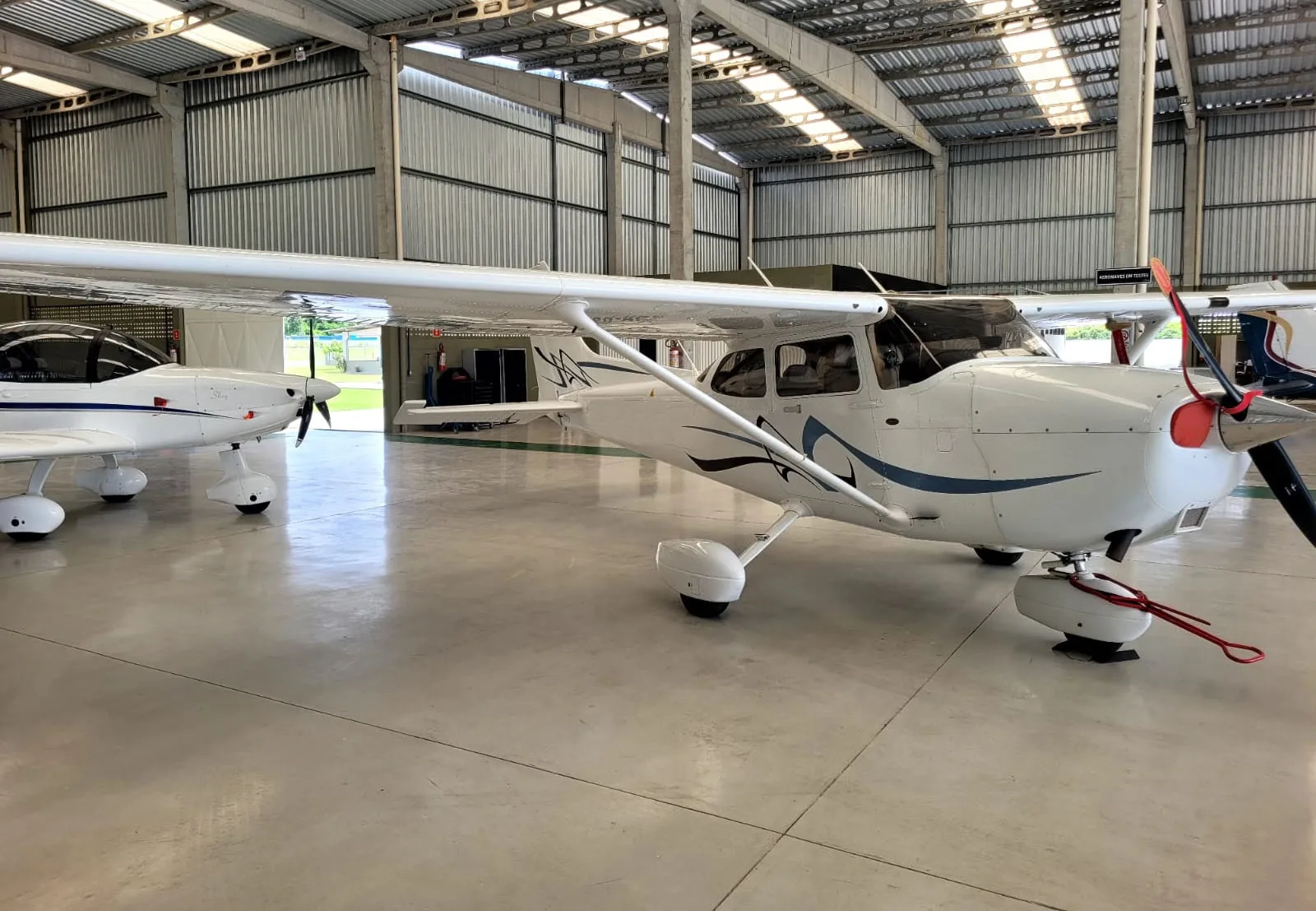 Cessna Aircraft 172 SP – Ano 2008 – 1.030 H.T.