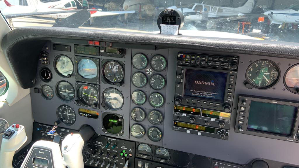 Avião Beechcraft Baron B58 Ano 1984