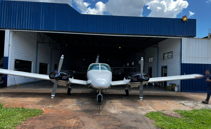 Avião Embraer Seneca II EMB-810C – Ano 1976 – 3.261 H.T.