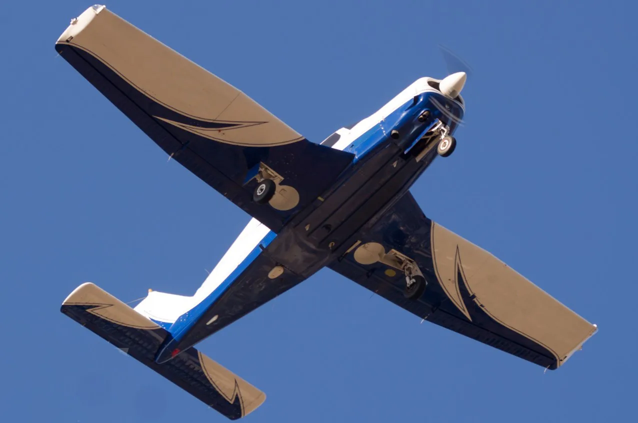 Avião Piper Arrow PA-28R-201 – Ano 1989 – 12.670 Horas Totais