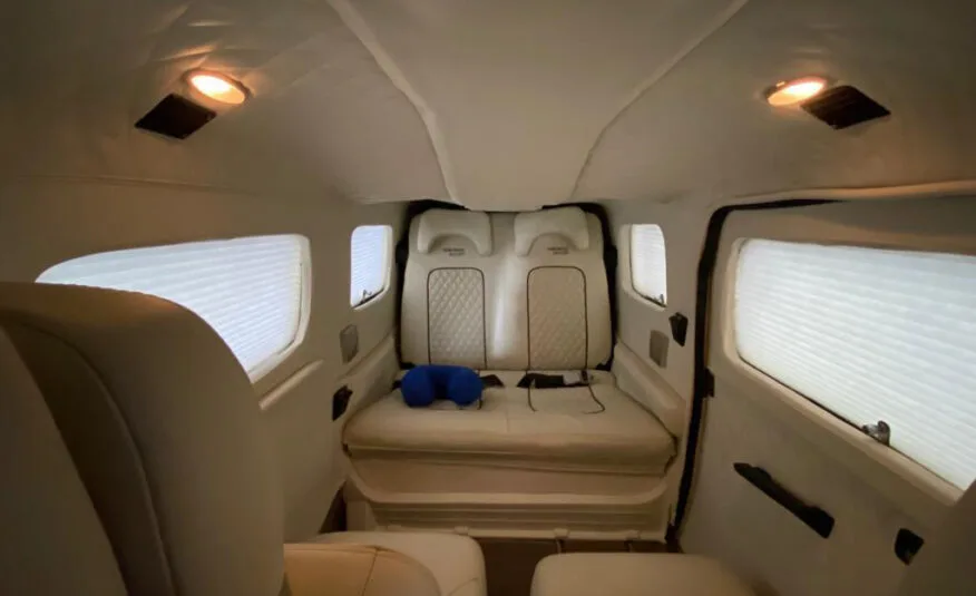 Avião Vulcanair P68R – Ano 2013 – 484 horas totais