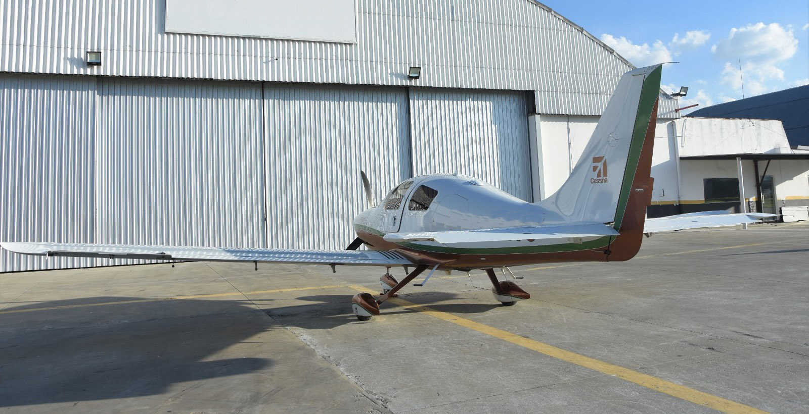 Avião Cessna 350 Corvalis LC42-550FG – Ano 2007