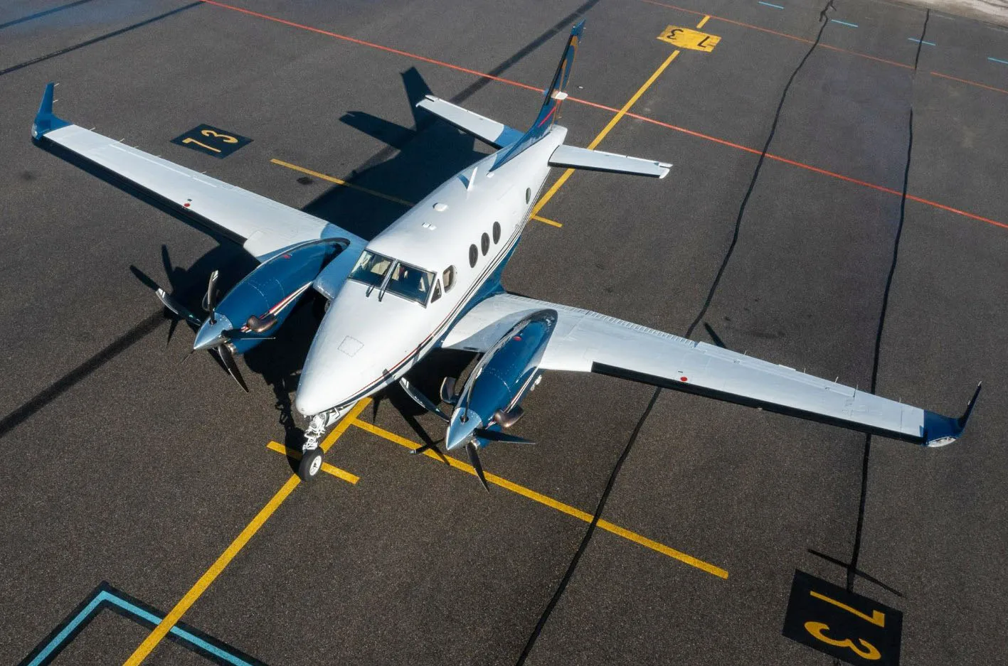 Beechcraft King Air C90B – Ano 2000 – 3.741 H.T.