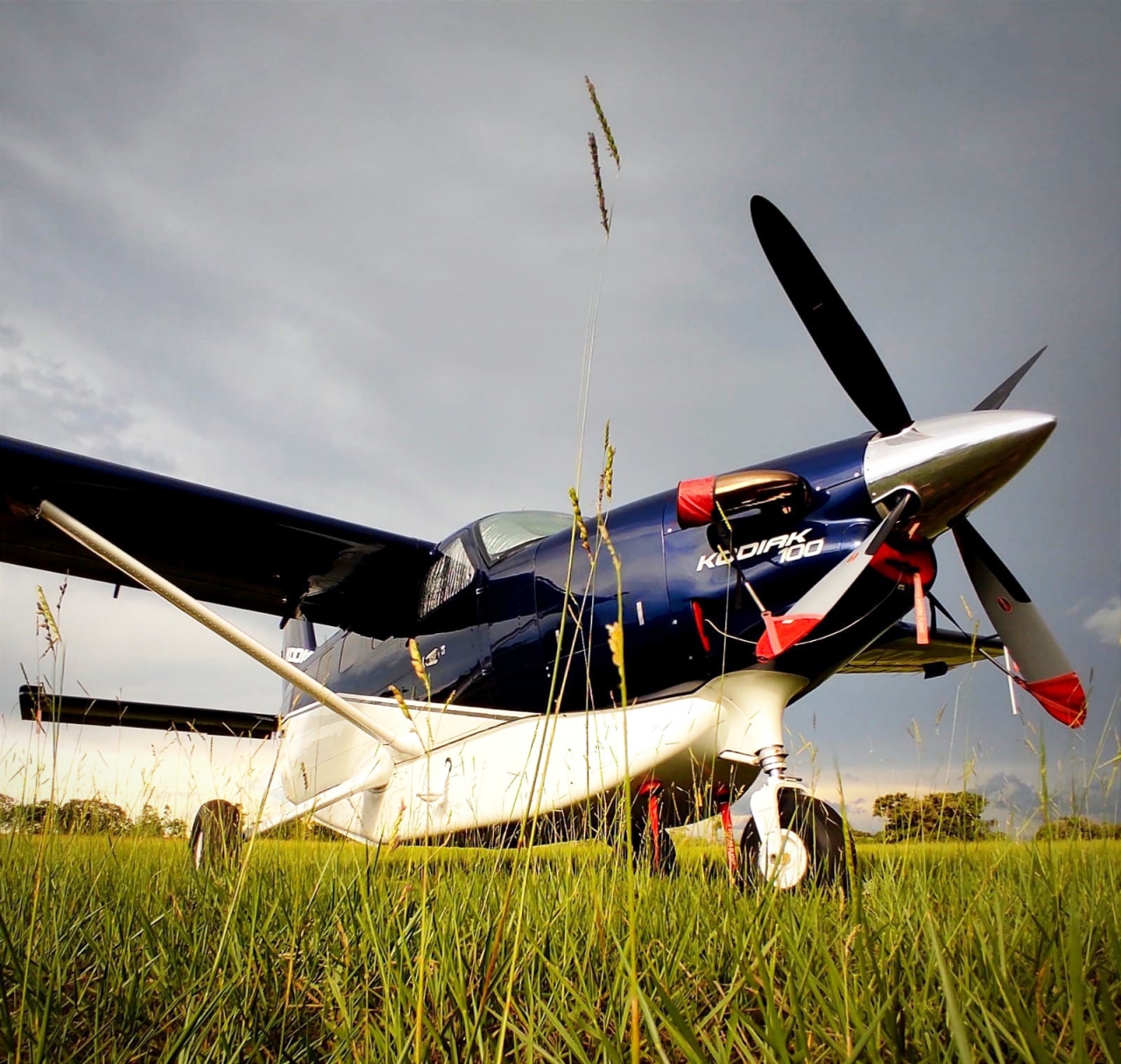 Avião Quest Kodiak 100 – Ano 2014 – 303 horas totais