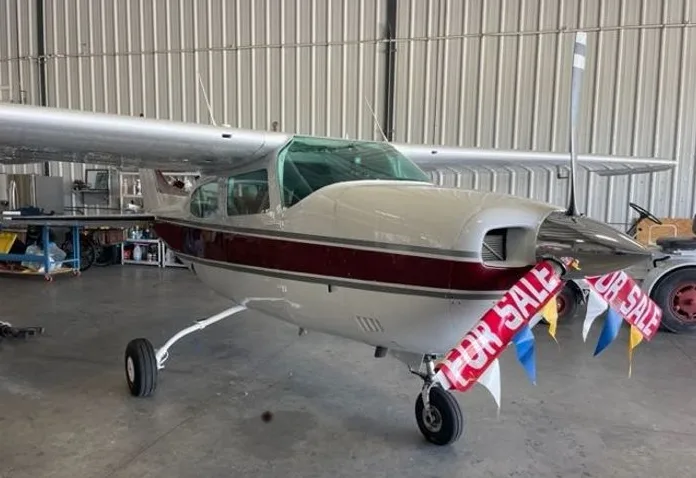 Avião Cessna 210L – Ano 1979 – 6.185 Horas totais