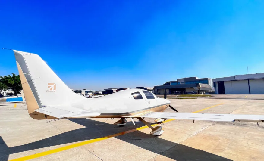 2007 Cessna 350 Corvalis, photo 9