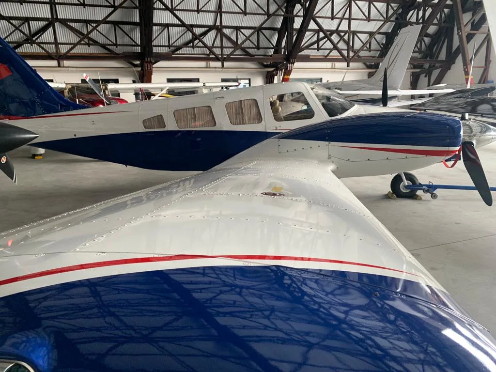 Avião Bimotor Embraer Seneca III EMB-810D – Ano 1989 – 3.400 H.T.