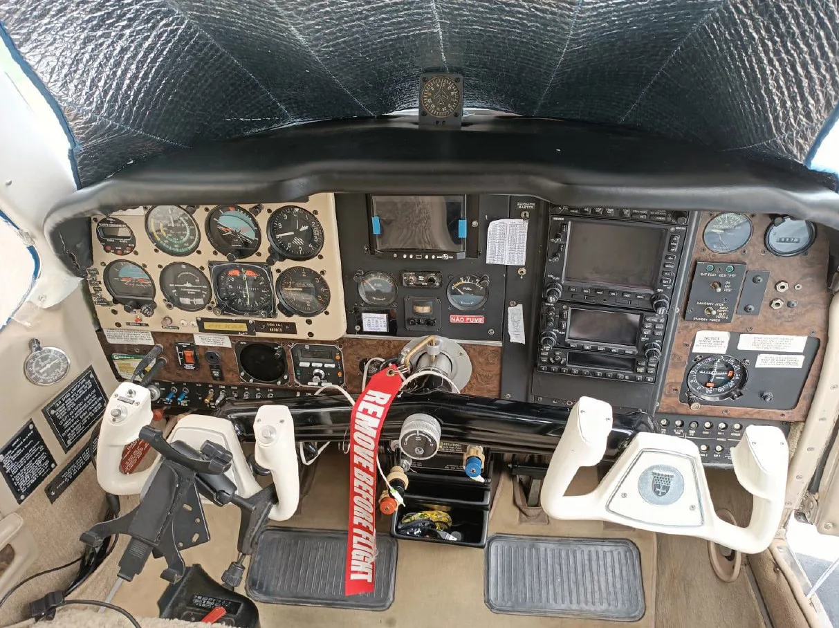 Avião Beechcraft Bonanza V35B – Ano 1975 – 6.000 Horas