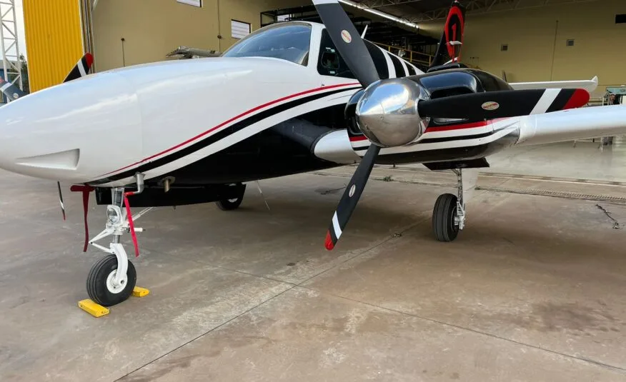Beechcraft Baron B58 – Year: 1987 – 1,450 H.T., photo 5