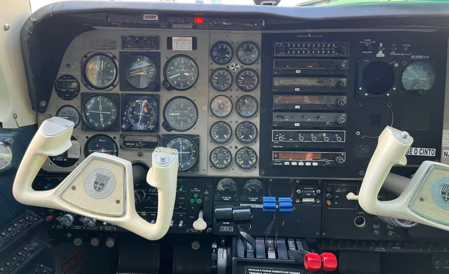 Beechcraft Baron B58 – Year: 1987 – 1,450 H.T., photo 3