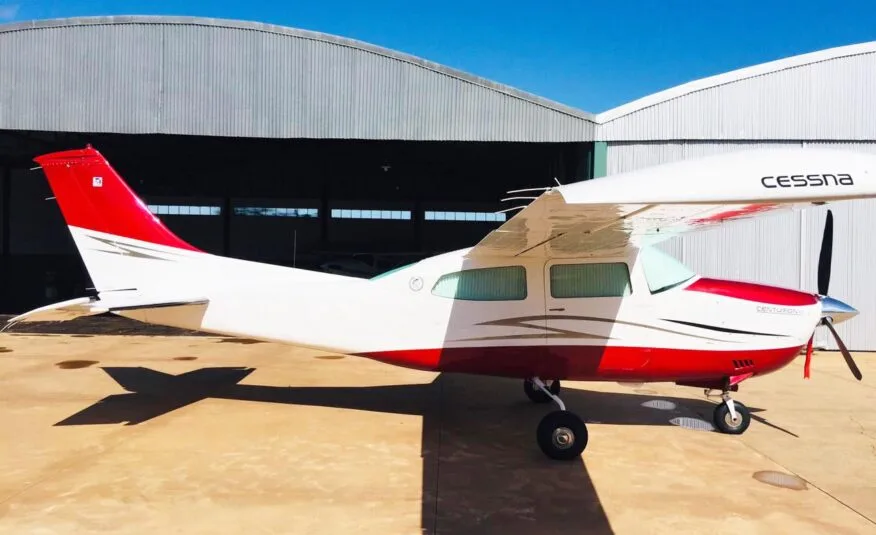 Avião Cessna 210L – Ano 1973 – 4.600 Horas totais