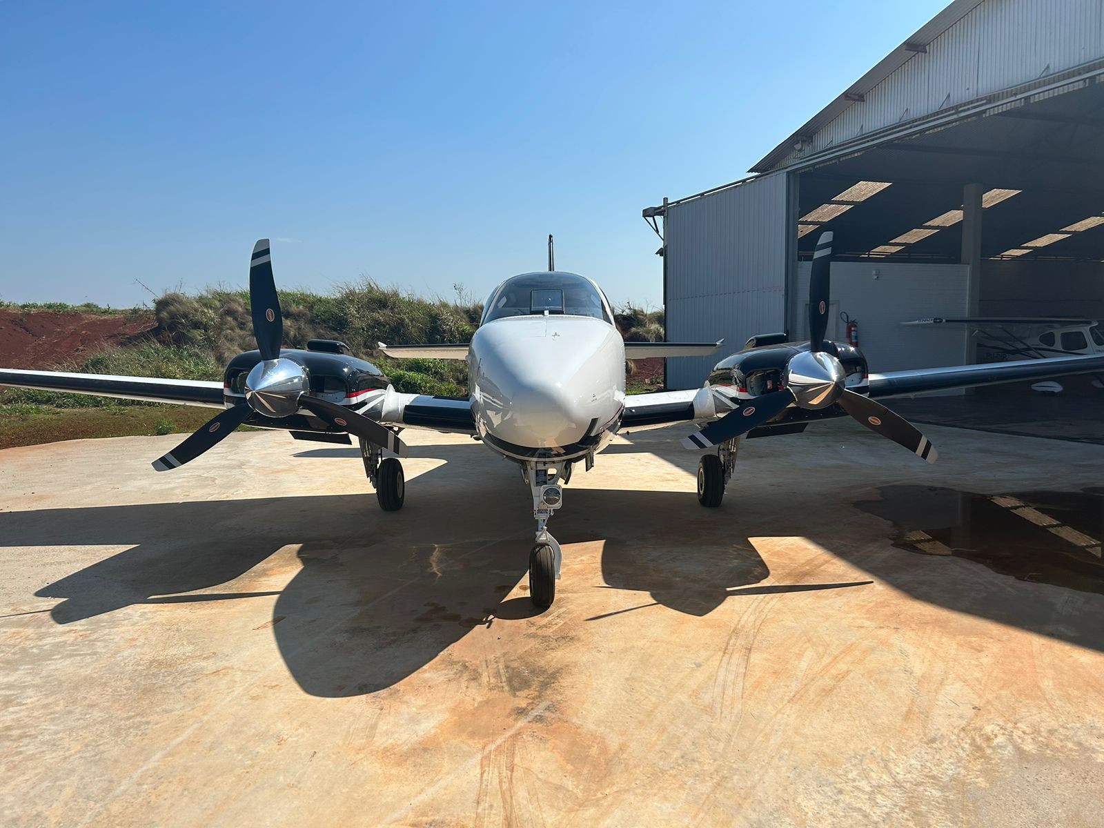 Beechcraft Baron G58 – Ano 2014 – 960 H.T.