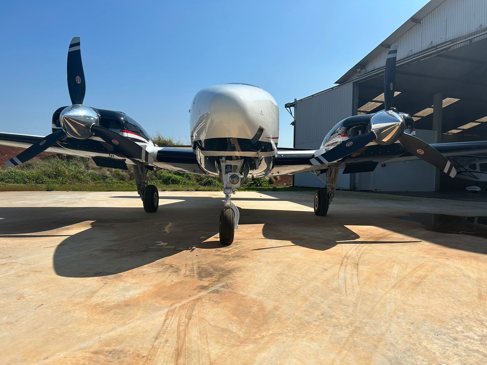 Beechcraft Baron G58 – Ano 2014 – 960 H.T.