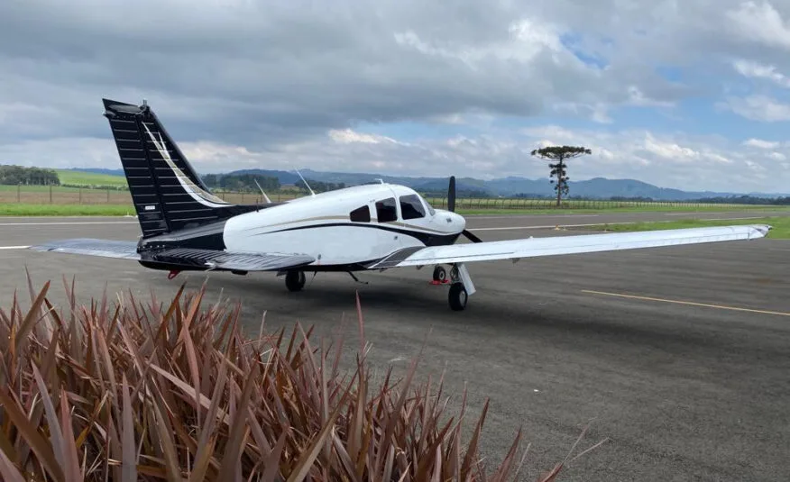 Piper Arrow III PA-28R-201T