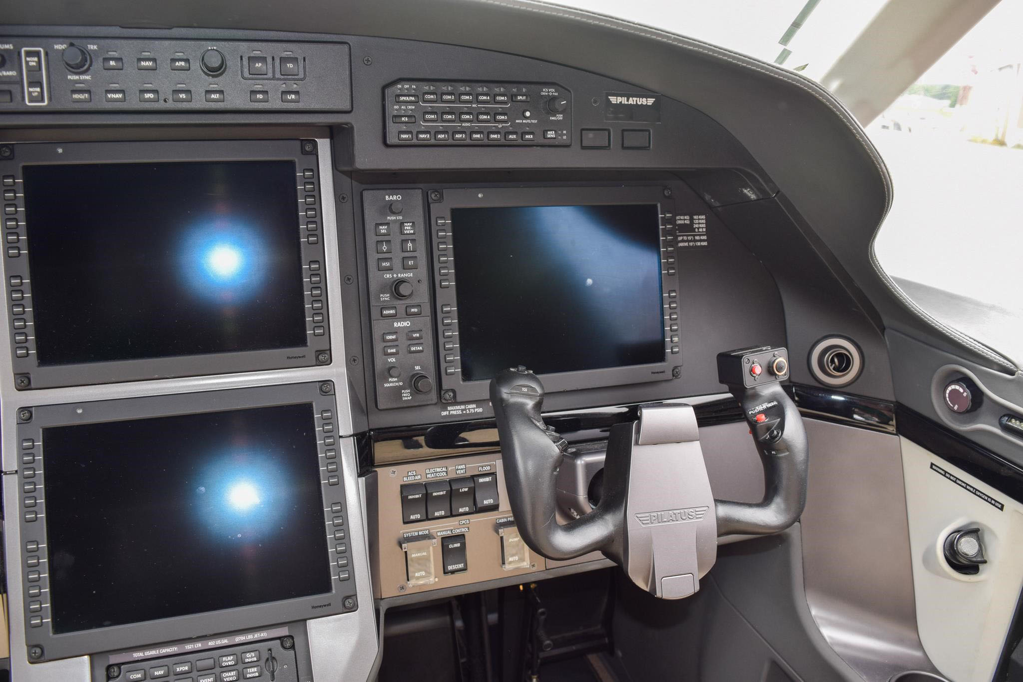 Avião Pilatus PC-12 NG – Ano 2009 – 2.303 H.T.