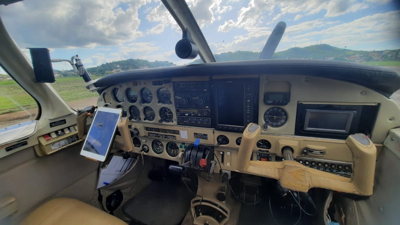 Avião Monomotor – Embraer Sertanejo EMB-721C – Ano 1976 – 4.850