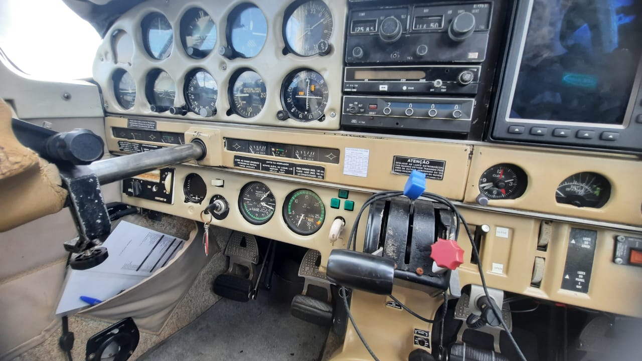 Avião Monomotor – Embraer Sertanejo EMB-721C – Ano 1976 – 4.850
