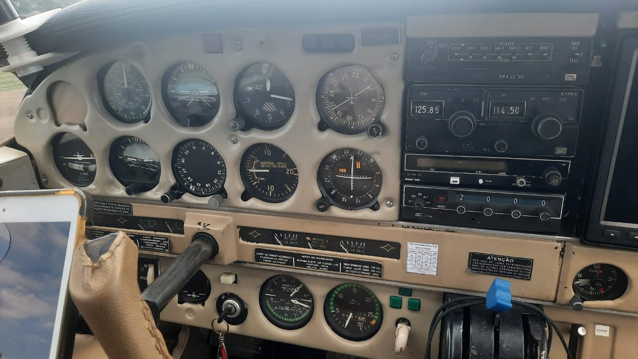 Avião Monomotor – Embraer Sertanejo EMB-721C – Ano 1976 – 4.850