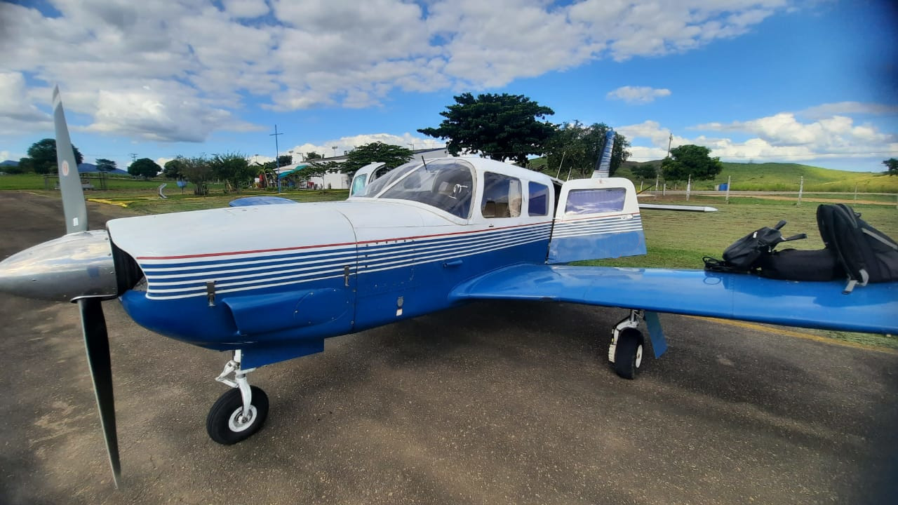 Avião Monomotor – Embraer Sertanejo EMB-721C – Ano 1976 – 4.850